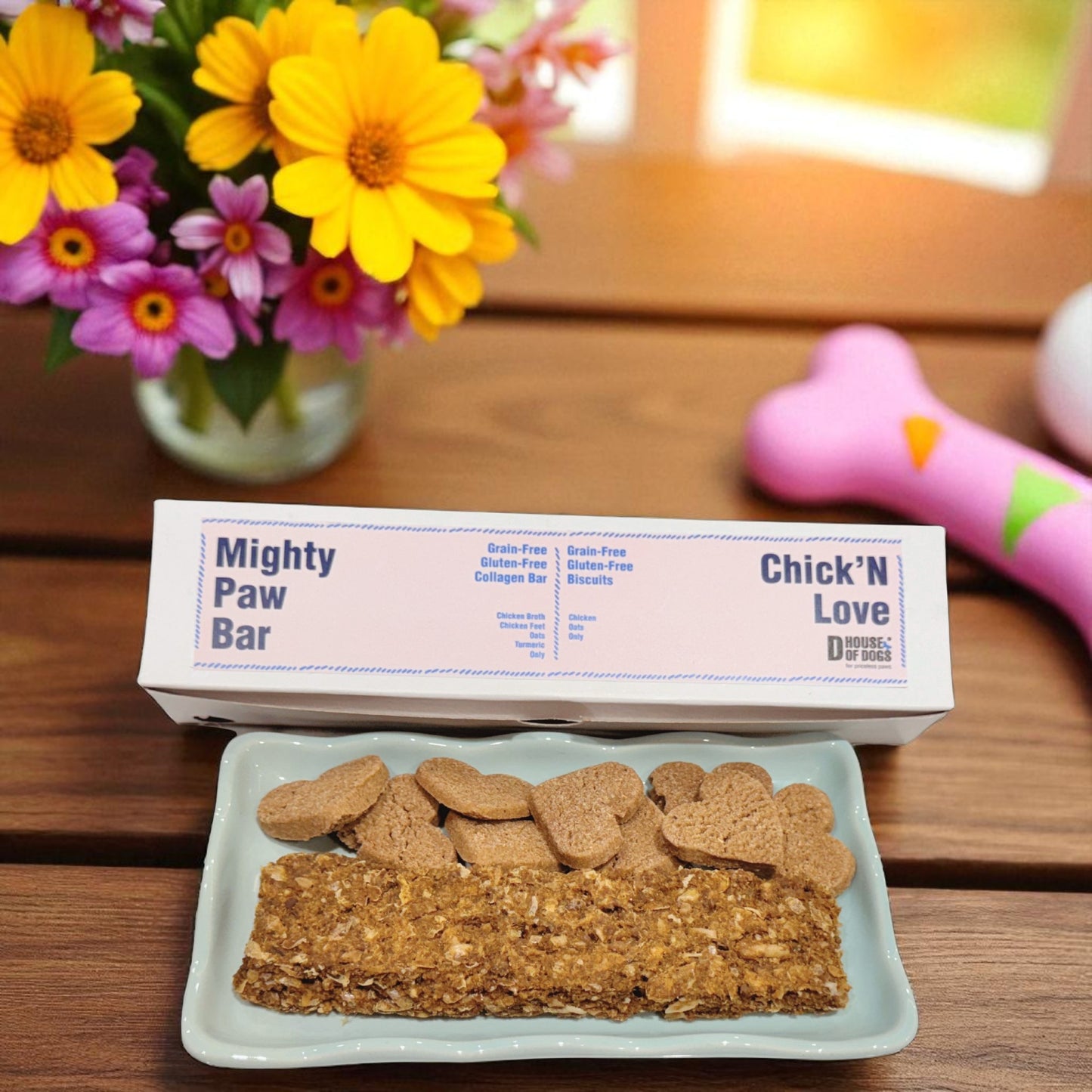 Nutrition Hamper Mighty Treat Box for Pets – MightyPaw Bar  + Chick'nLove Biscuits